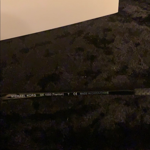 Authentic Michael Kors Trenton pilot sunglasses - Picture 2 of 12